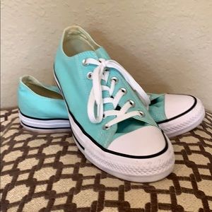 Chuck Taylor Converse